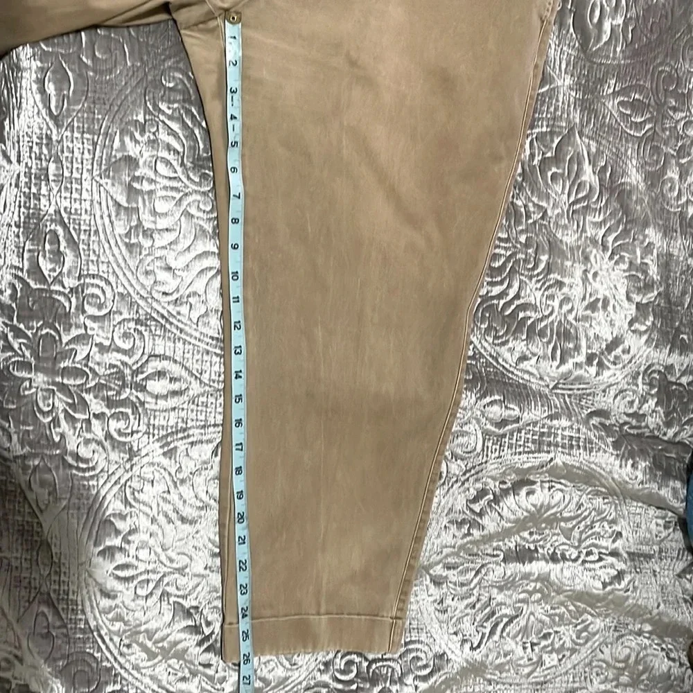 Peter Millar khaki flat front pants size 42 style MC00B84
